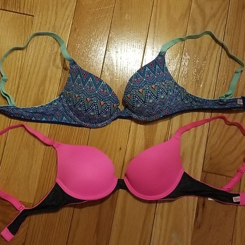 2 VC Wear Everywhere Push Up Bras